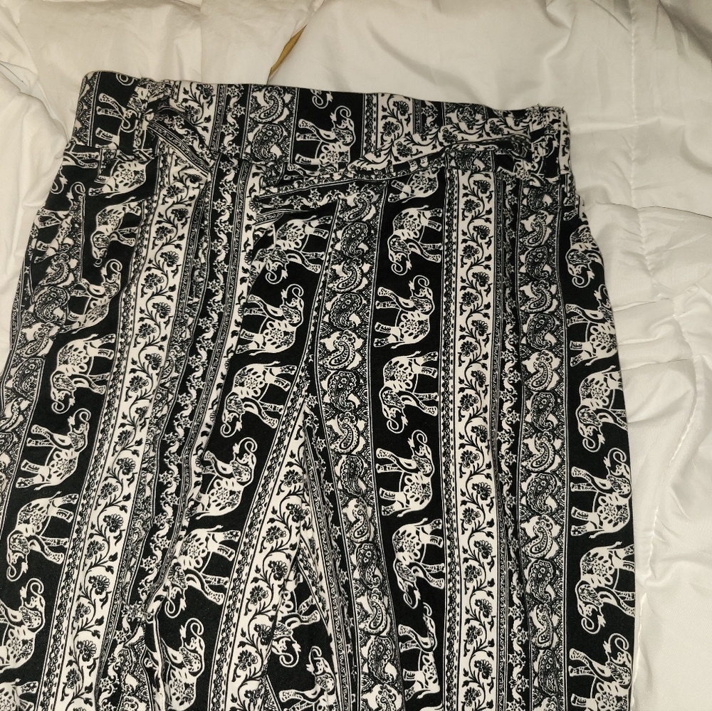 Elephant print dress pants black and white size medium
